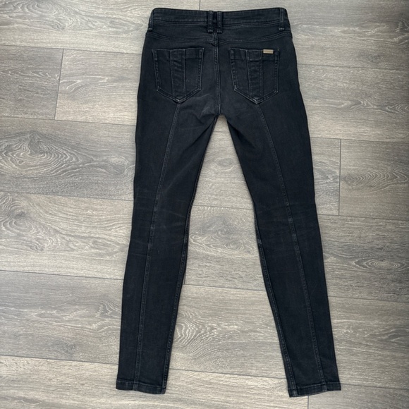 Burberry Brit Westbourne Skinny Jeans - Picture 13 of 13